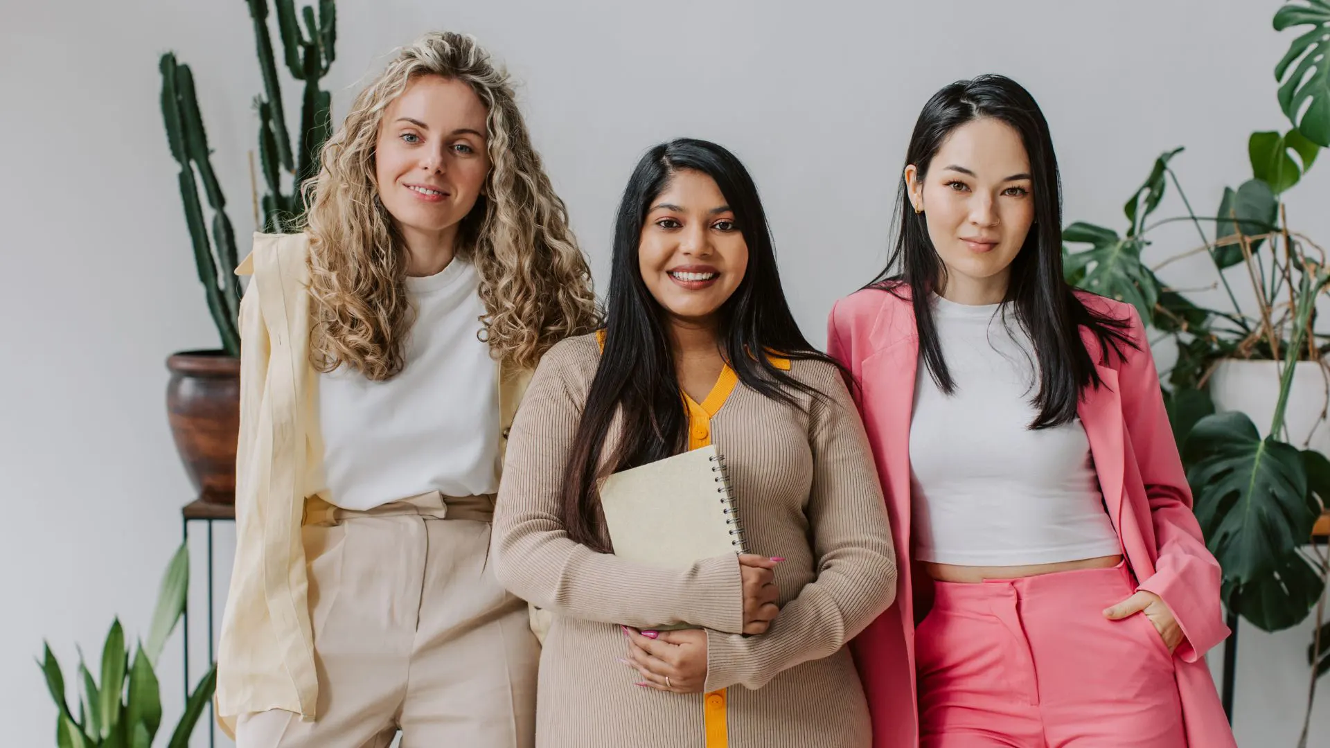 Women's Guide to Professional Headshots