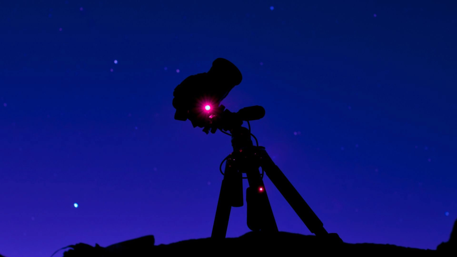 best night photography camera Feature Image