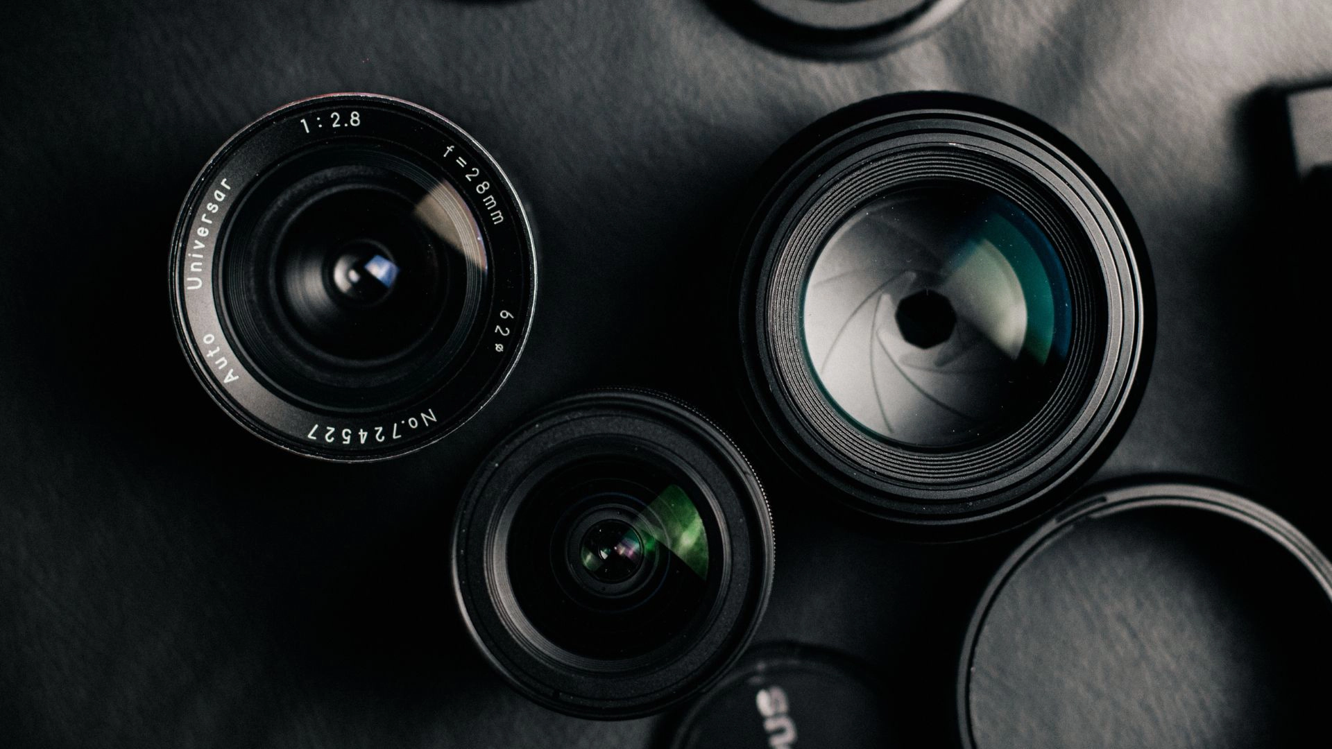 camera lens for night photography Featured Image