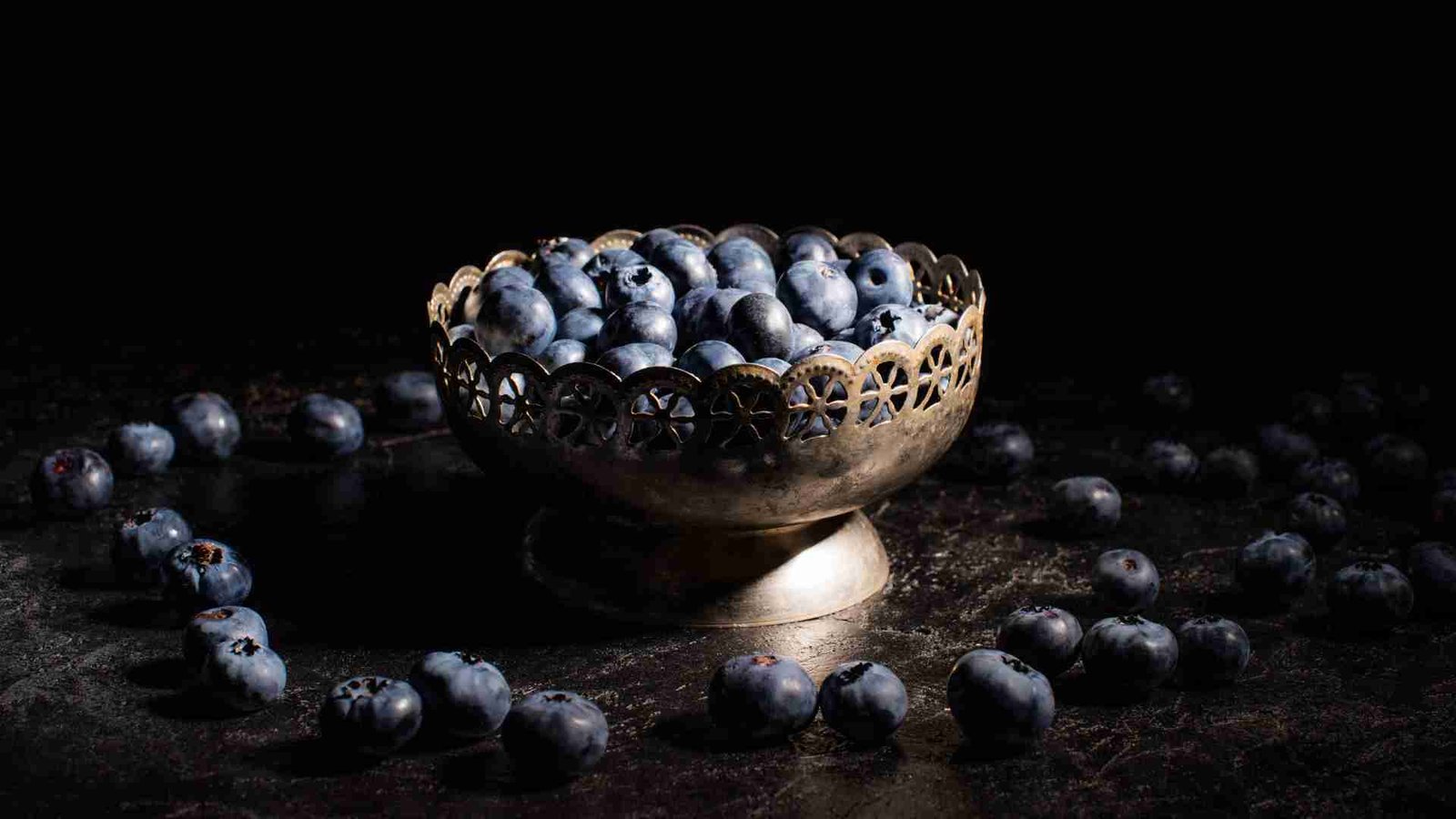 Dark Food Photography Featured Image