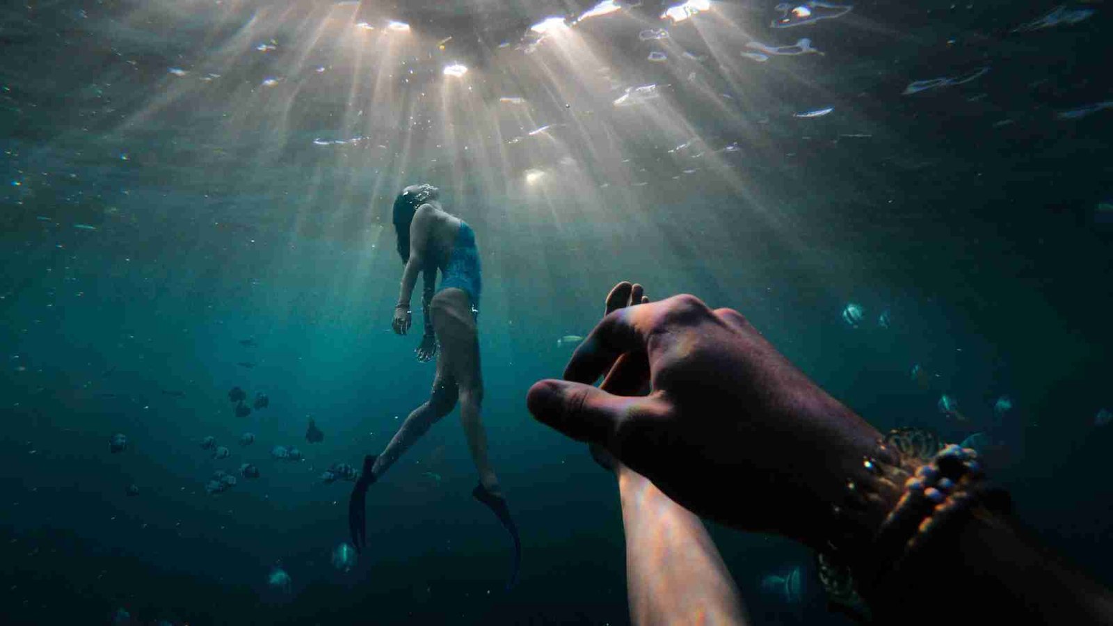 Underwater Model Photography Featured Image